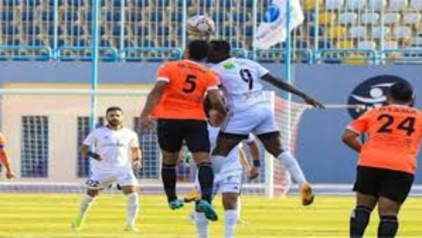 التعادل السلبي يحسم الشوط الأول بين البنك الأهلي وطلائع الجيش