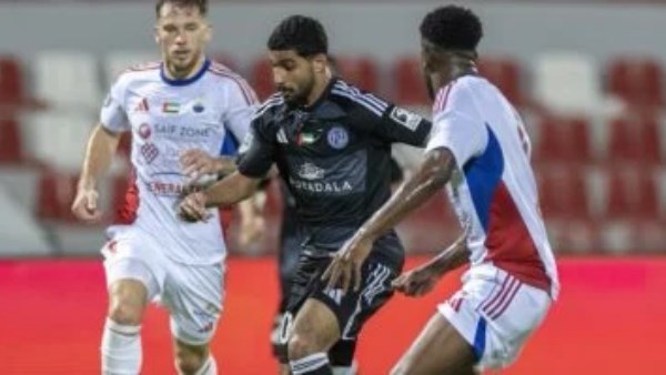 الجزيرة يحسم قمة الشارقة بهدف نظيف في الدوري الإماراتي