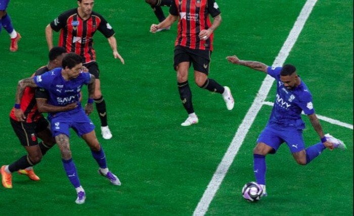 الهلال يفتتح مشواره في الدوري السعودي بالفوز على الرياض