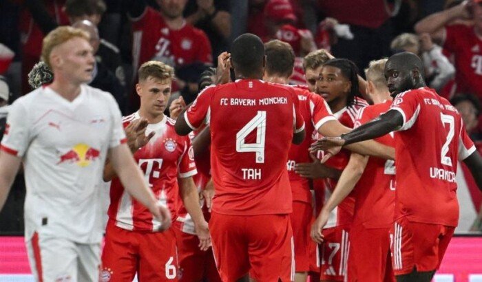 بايرن ميونخ يسحق لايبزج بسداسية في افتتاحية الدوري الألماني
