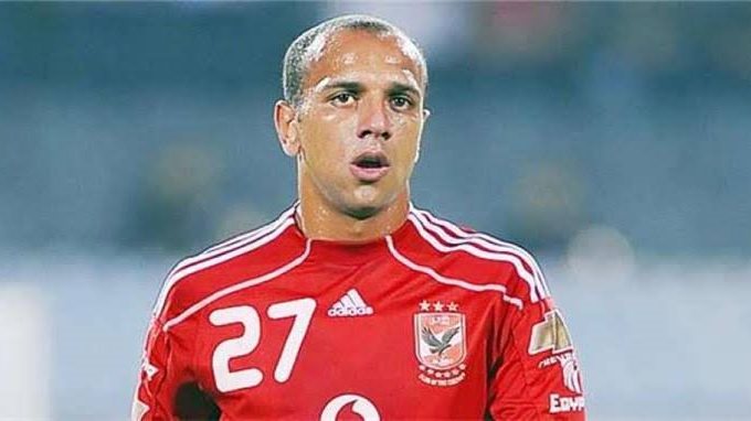 بركات قالي ميسي هينفضك بالملعب.. ونجم برشلونة رفض قميص مدافع الأهلي