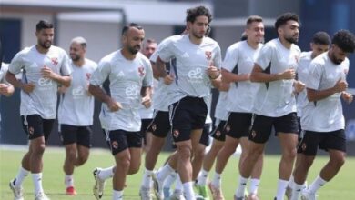 بعد الهزيمة أمام بيراميدز.. محمد يوسف يعاقب لاعبي الأهلي بهذه الطريقة