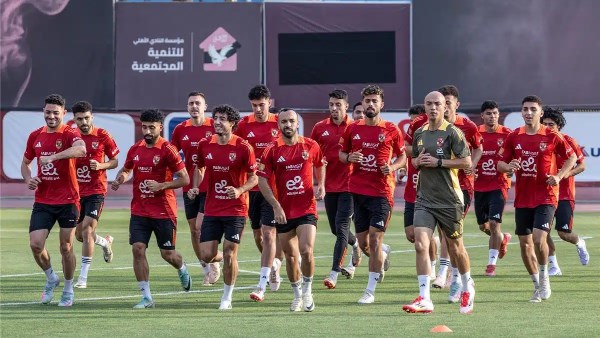 بعد قرار المحكمة الرياضية الدولية.. الزمالك يطالب الأهلي بملايين نجمه السابق