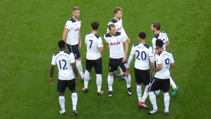 توتنهام يخسر بهدف من بورنموث في الدوري الإنجليزي