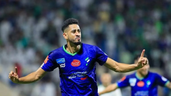 رسميا.. الفتح السعودي يعلن تجديد عقد مراد باتنا