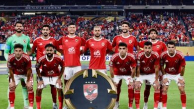 رغم رغبة النادي في الاستغناء عنه.. لاعب الأهلي المحترف يرفض العودة إلى بلده!
