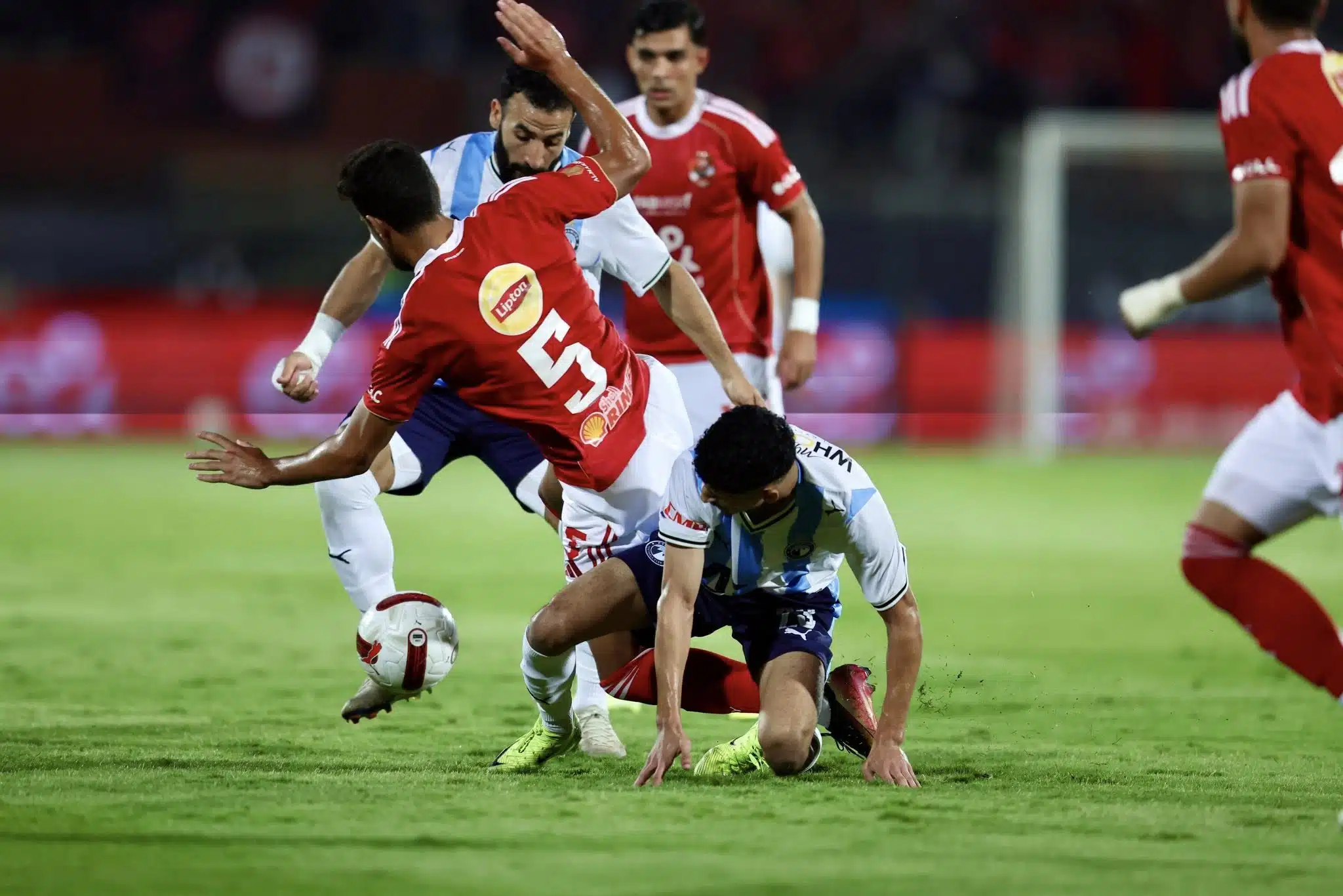 سقوط الأهلي أمام بيراميدز يورط محمود الخطيب أمام الجماهير - AhlyNews.com