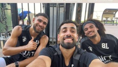 عمر فرج ينشر صورة له مع ثنائي الزمالك الفلسطيني
