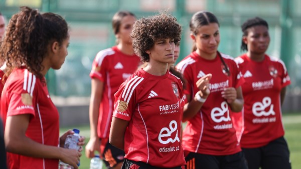 كرة القدم النسائية| الأهلي يفوز على بالم هيلز بثلاثية نظيفة