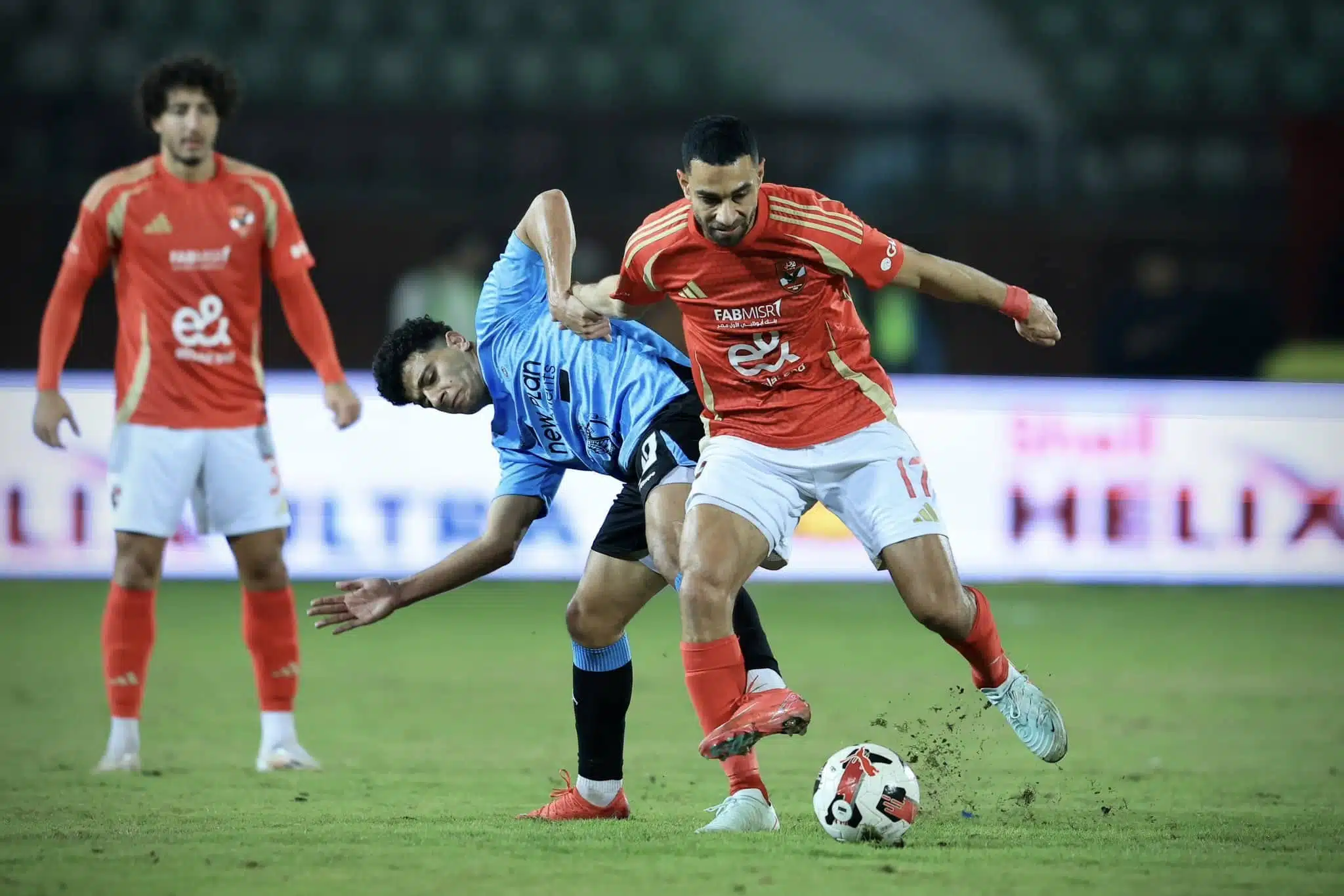 لغز جديد في تشكيل الأهلي قبل مواجهة غزل المحلة في الدوري - AhlyNews.com
