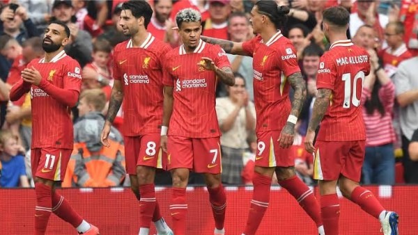 ليفربول يتقدم بهدف على نيوكاسل في الشوط الأول بالبريميرليج