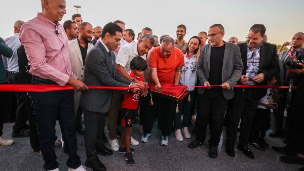 مجلس الأهلي يفتتح مجمع حمام السباحة بفرع زايد