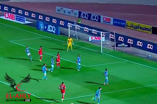 مودرن سبورت يتقدم على بيراميدز بهدف نظيف في الشوط الأول