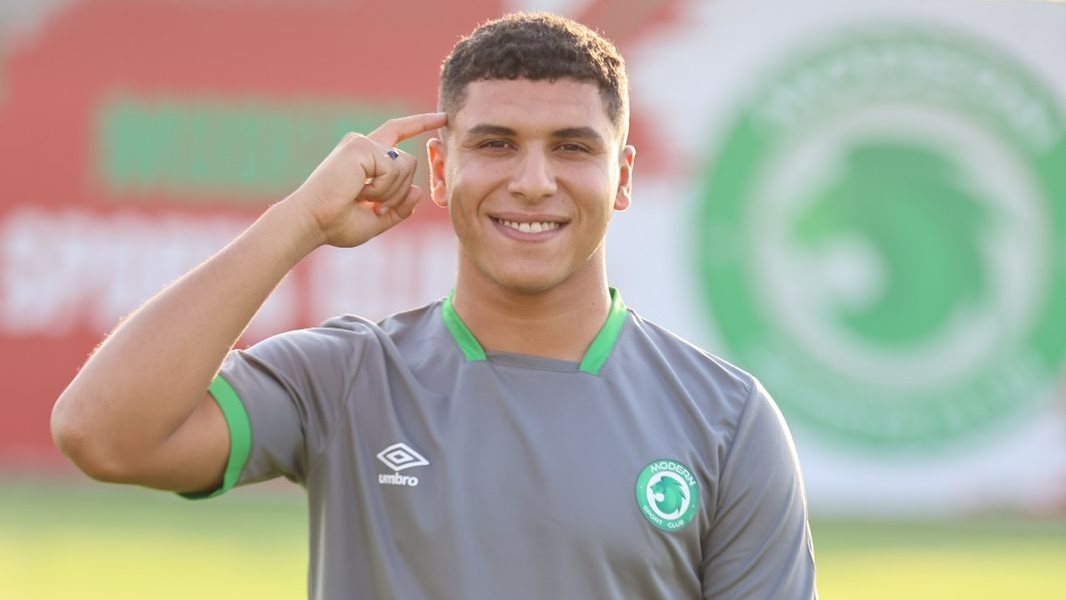 نجوم تحت المنظار .. مهيب عبد الهادي يثير الجدل بشأن محمد مسعد لاعب مودرن