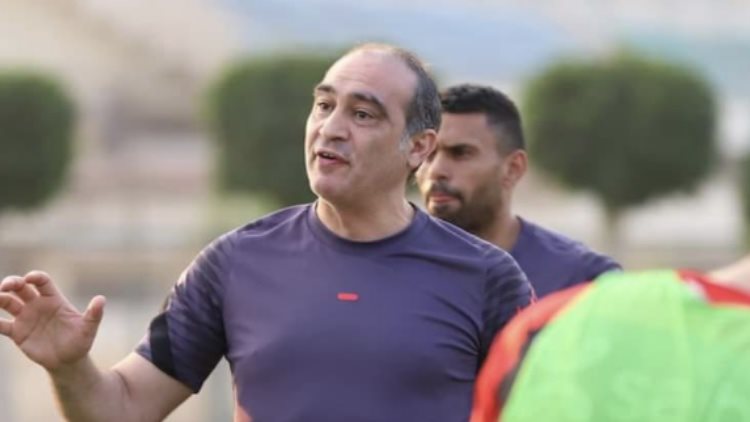 وسط المطالبات برحيل ريبيرو.. ظهور مفاجئ لـ علي ماهر في مقر الأهلي
