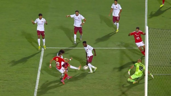 30 دقيقة.. الأهلي يتقدم على سيراميكا كليوباترا بهدف نظيف