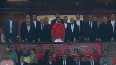 إعلامية تنتقد ظهور أحمد مجاهد بالمقصورة الرئيسية في لقاء مصر واثيوبيا