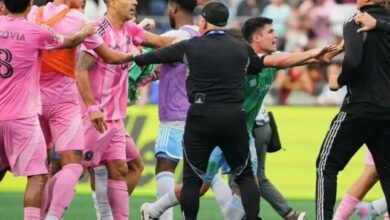 إيقاف سواريز 6 مباريات بسبب البصق على مدرب سياتل ساوندرز