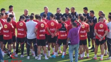اجتماع هام بين الخطيب ولاعبي الاهلي في المران