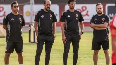 الجهاز الفني لـ الأهلي يطمئن على جاهزية اللاعبين بودية أمام فريق الشباب