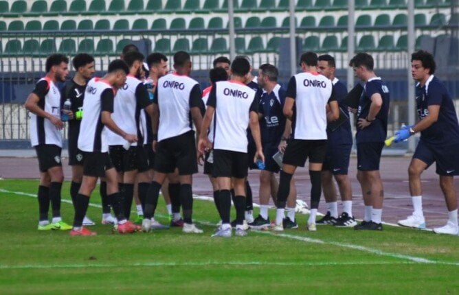 الزمالك يستأنف تدريباته الجماعية استعدادا لمواجهة المصري