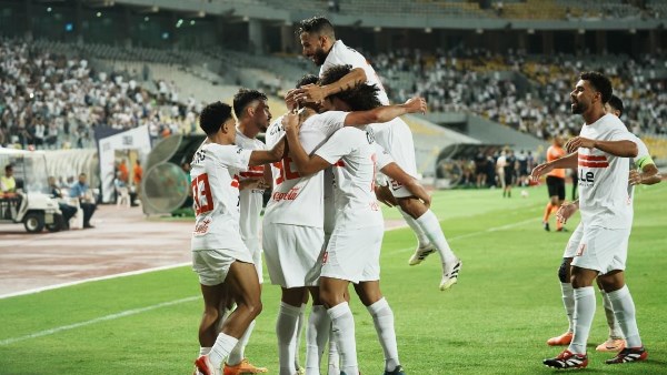 الزمالك يفوز على المصري بثلاثية نظيفة ويعتلي صدارة الدوري