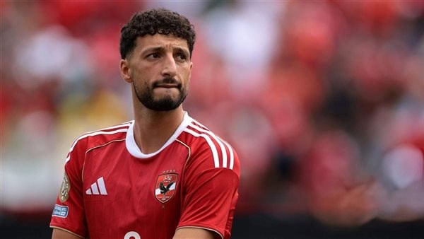 المسمار في مأزق.. غضب في القلعة الحمراء بعد القرار المفاجئ من نجم الفريق والسبب وسام أبوعلي