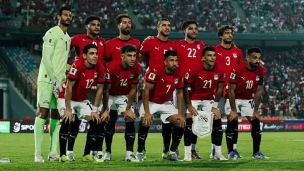 المنتخب يُجري تعديلات مُفاجئة بوسط الملعب .. والوزير يُودّع البعثة في المطار