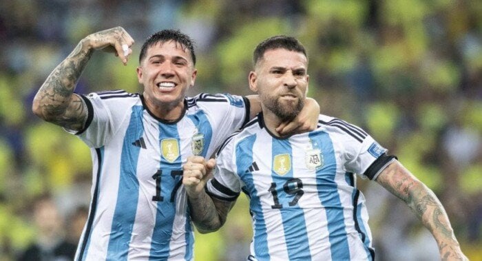 بعد ميسي.. نجم منتخب الأرجنتين يعلن اعتزال اللعب الدولي