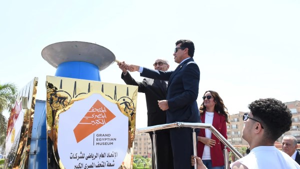 تحت رعاية مدبولي.. وزير الرياضة يطلق شعلة بطولة أولمبياد الشركات رقم 58