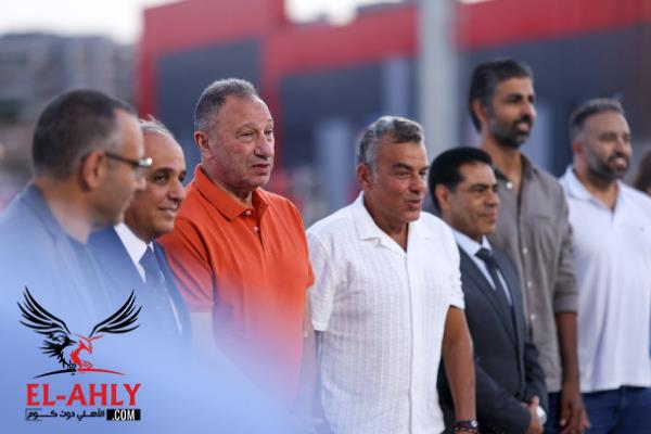 حقيقة فتح الباب أمام بيع الأندية للمستثمرين العرب والأجانب