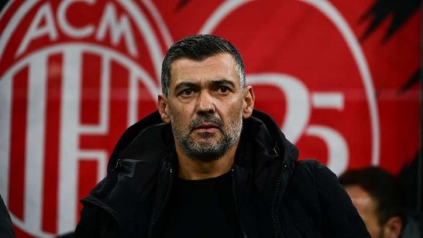 خاص.. تفاصيل مدوية بشأن مدرب الأهلي الجديد