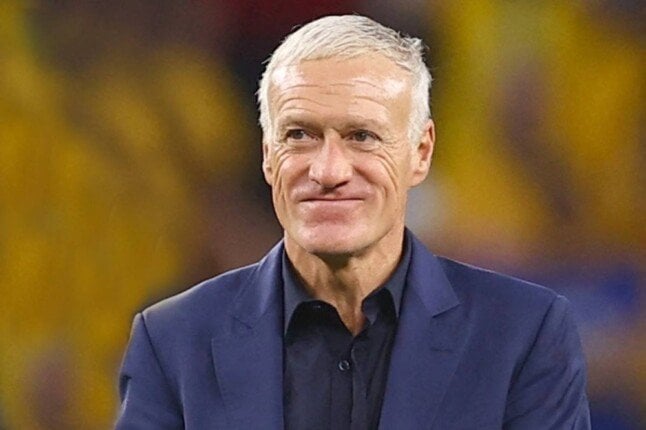 ديشامب يدافع عن قرار إشراك ديمبيلي ودوي مع منتخب فرنسا