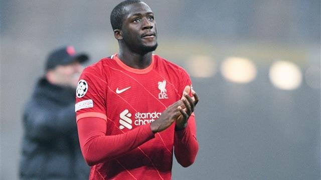 رد مفاجئ من كوناتي مدافع ليفربول على أنباء اهتمام ريال مدريد بضمه