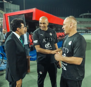 رسالة هامة من وزير الرياضة للجماهير بشأن منتخب مصر