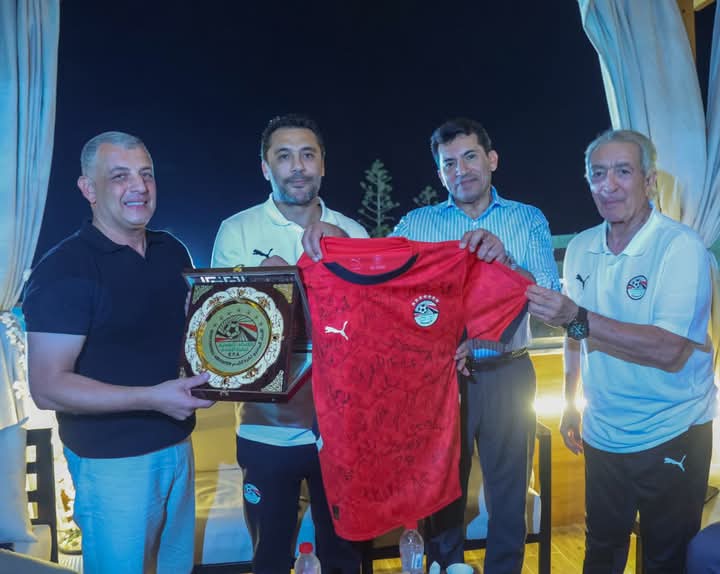 رسالة هامة من وزير الرياضة لمنتخب مصر الثاني قبل مواجهة تونس- صورة