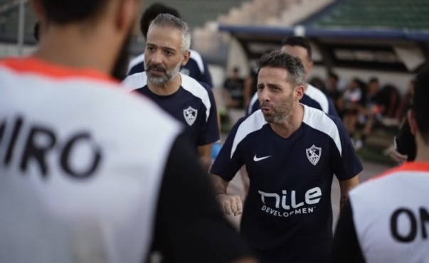 شرح سلبيات وطلب.. تعرف على تفاصيل جلسة فيريرا مع لاعبي الزمالك قبل مواجهة المصري