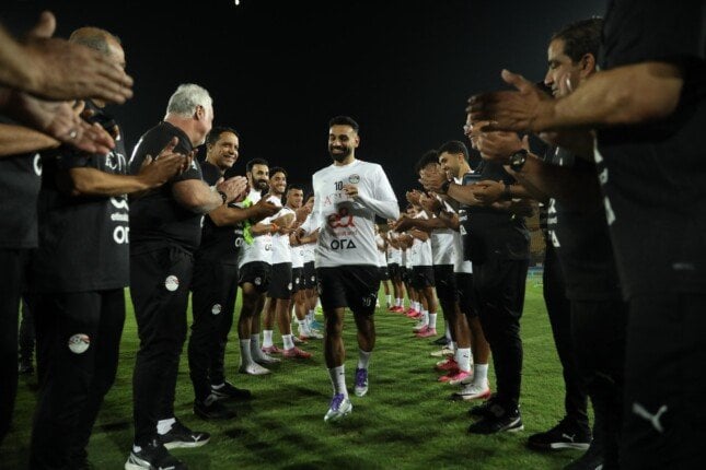 ممر شرفي من منتخب مصر لـ محمد صلاح قبل مواجهة أثيوبيا «صور»