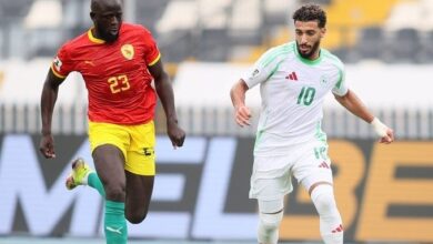 منتخب الجزائر يسقط في فخ التعادل السلبي أمام غينيا بتصفيات المونديال