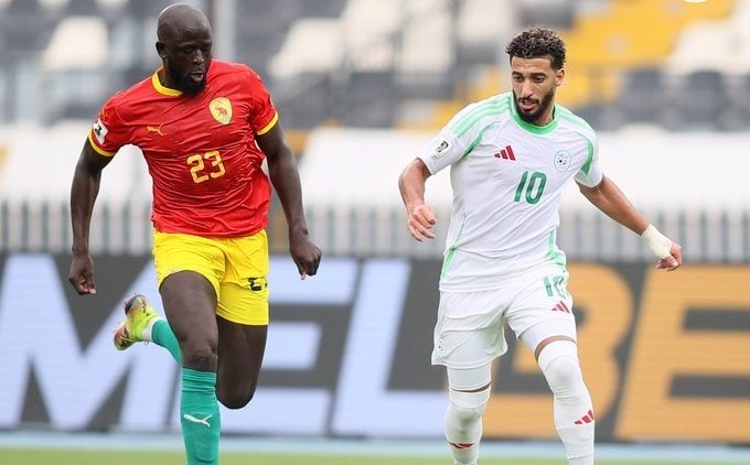منتخب الجزائر يسقط في فخ التعادل السلبي أمام غينيا بتصفيات المونديال