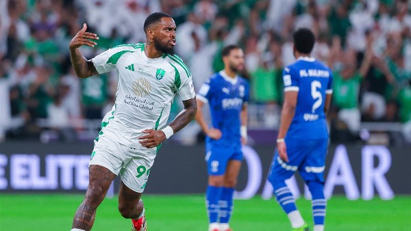 موعد مباراة الأهلي والهلال في الدوري السعودي والقناة الناقلة