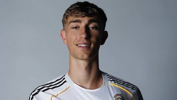 هويسن مدافع ريال مدريد يشيد بموهبتي برشلونة كوبارسي ويامال