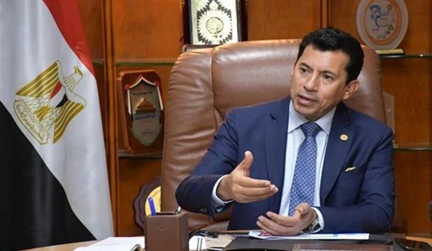 وزير الرياضة يكشف دوره في حل أزمات الزمالك والأهلي.. وهل خطط لإبعاد الخطيب