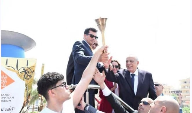 وزير الشباب يطلق شعلة بطولة أولمبياد الشركات