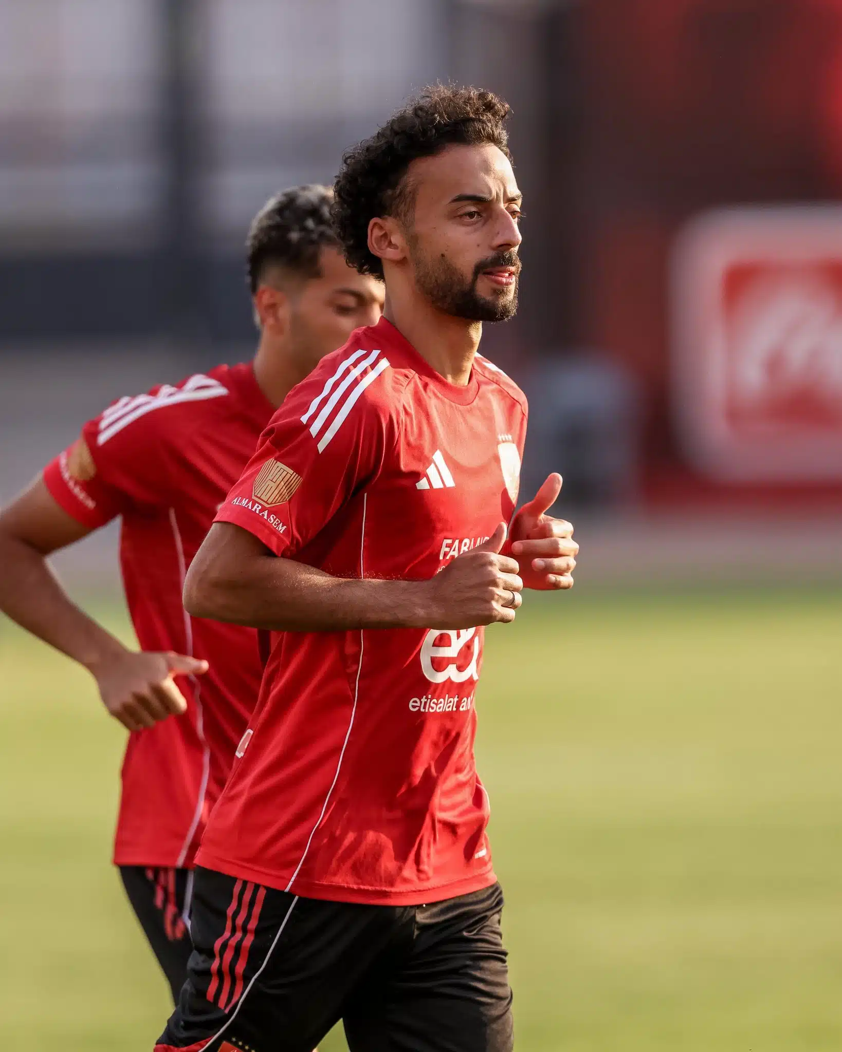 وقعت مع الزمالك؟| تفاصيل رد أحمد عبد القادر على استفسار وليد صلاح الدين - AhlyNews.com