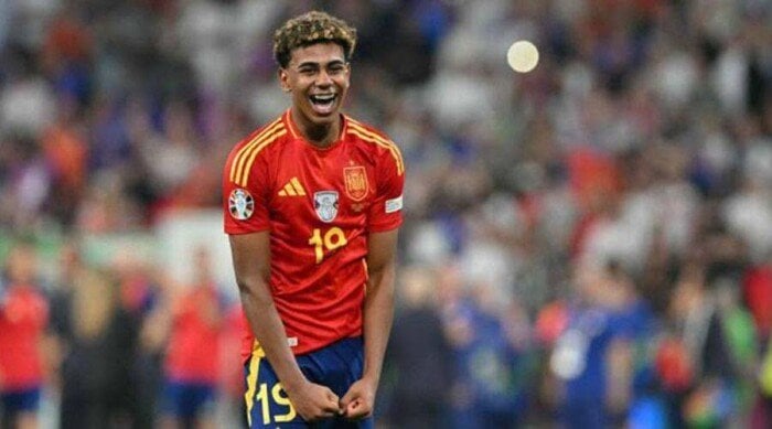 يامال يفقد جواز سفره في تركيا.. وويليامز يؤكد أن زميله الشاب يعيش قصة حب