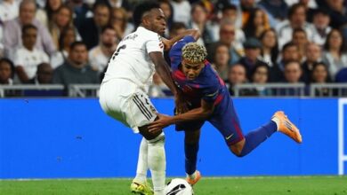 ريال مدريد يهزم برشلونة 2-1 في كلاسيكو الدوري الإسباني
