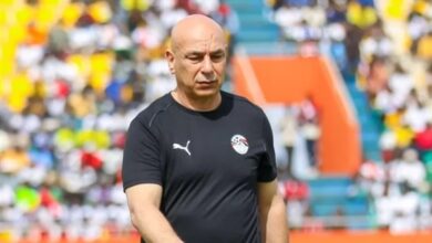 عضو اتحاد الكرة السابق يفجر مفاجأة عن عقد حسام حسن مع منتخب مصر