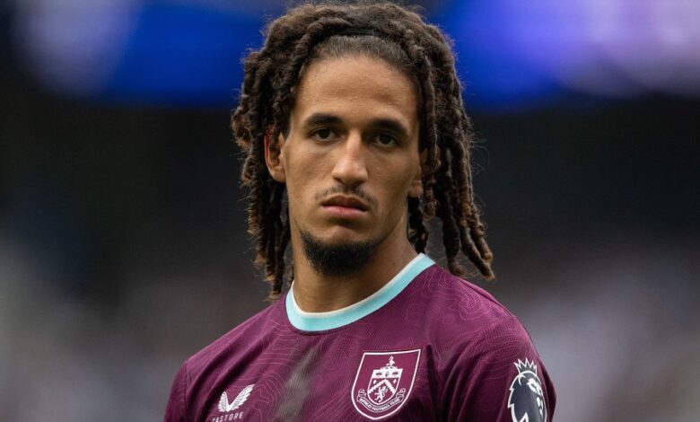 أزمة جديدة في الدوري الإنجليزي.. اتهام المجبري بسلوك غير لائق أمام ليدز