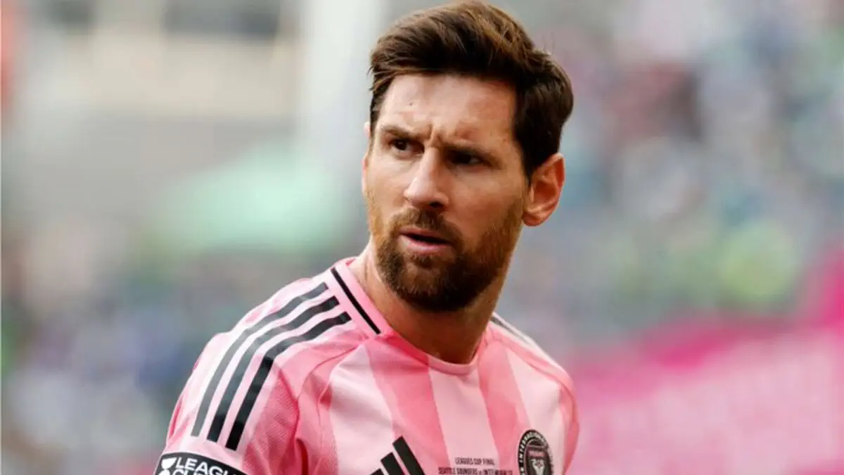 أفضل صانع أهداف في التاريخ: ميسي يتجاوز بوشكاش